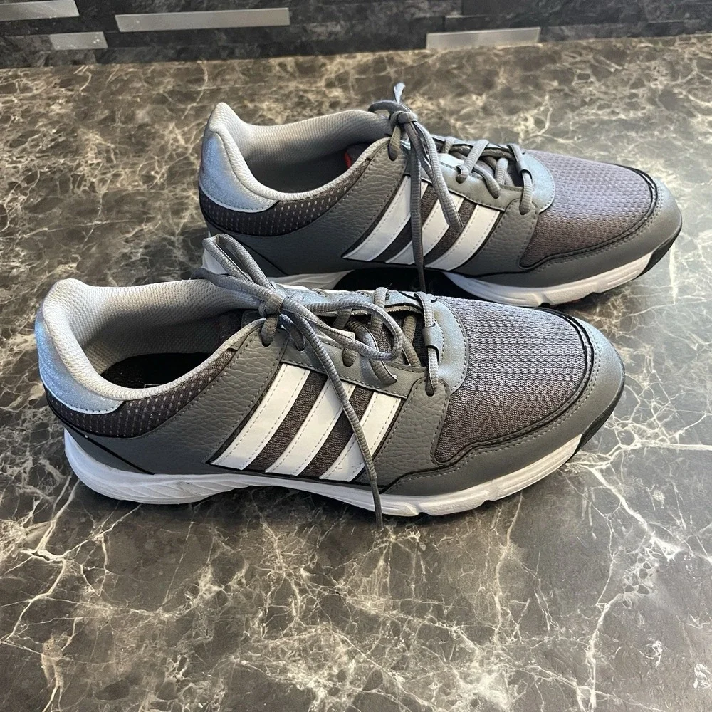 Adidas Tech Traxion Golf‎ Shoes  Men's Gray/ White Size 8.5  NWOT